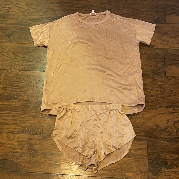 Lunya Washable Silk Tee Short Set SZ XS - Picture 2 of 6